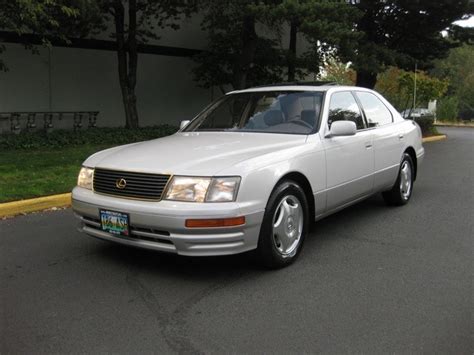 lexus coach edition ls400.